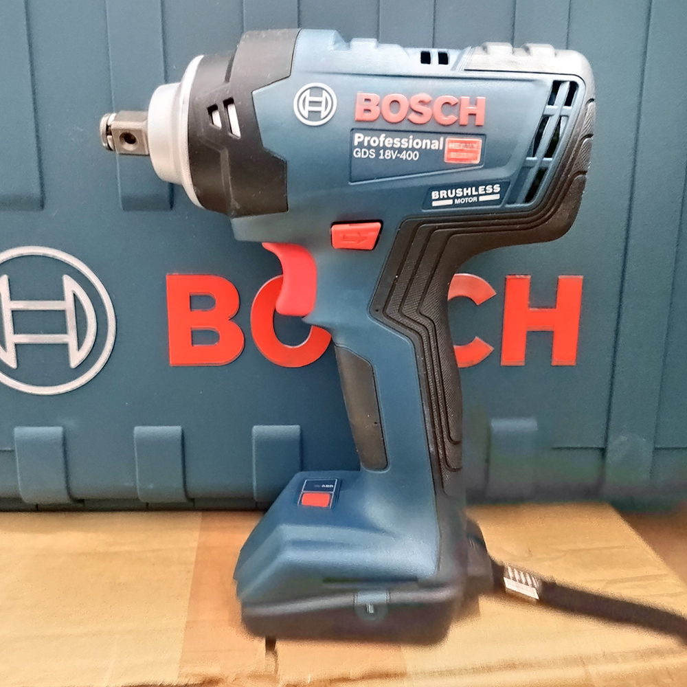 Power Tools Bosch - Avvitatore a impulsi a batteria Bosch