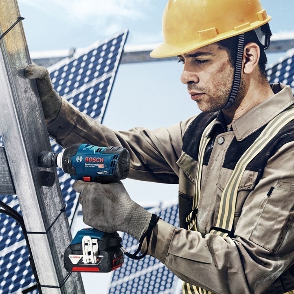 Avvitatore a impulsi a batteri - Power Tools Bosch recensione e prezzo
